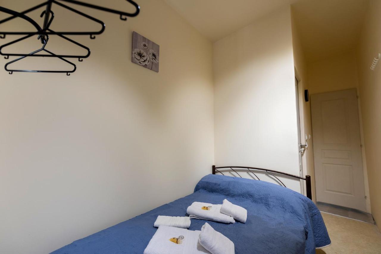 Pure Urban Bedboxes Acropolis Metro Petralona Apartment Athens Exterior photo
